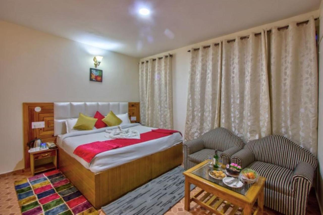Hotel White Mountain *
